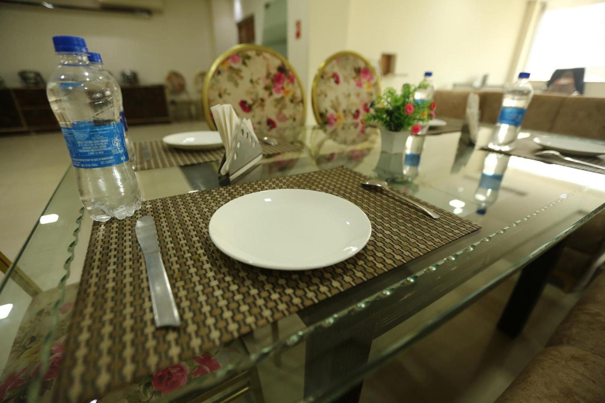 24 Hotel & Resort Agra  Kültér fotó