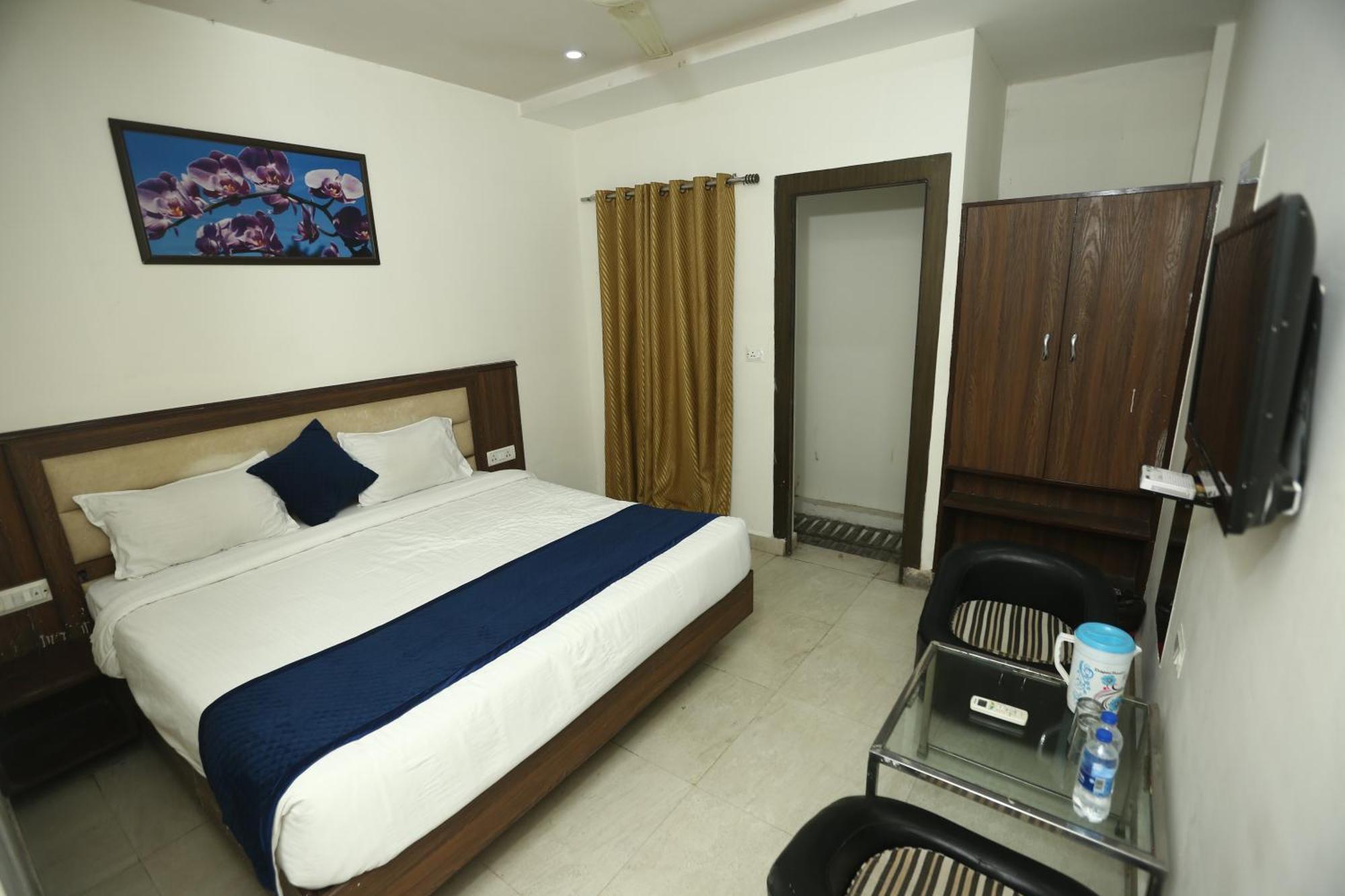 24 Hotel & Resort Agra  Kültér fotó