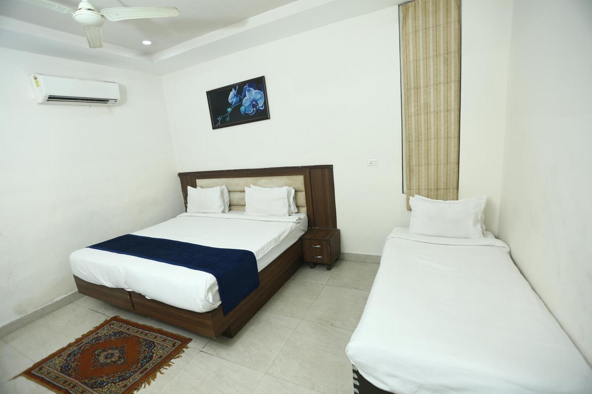24 Hotel & Resort Agra  Kültér fotó