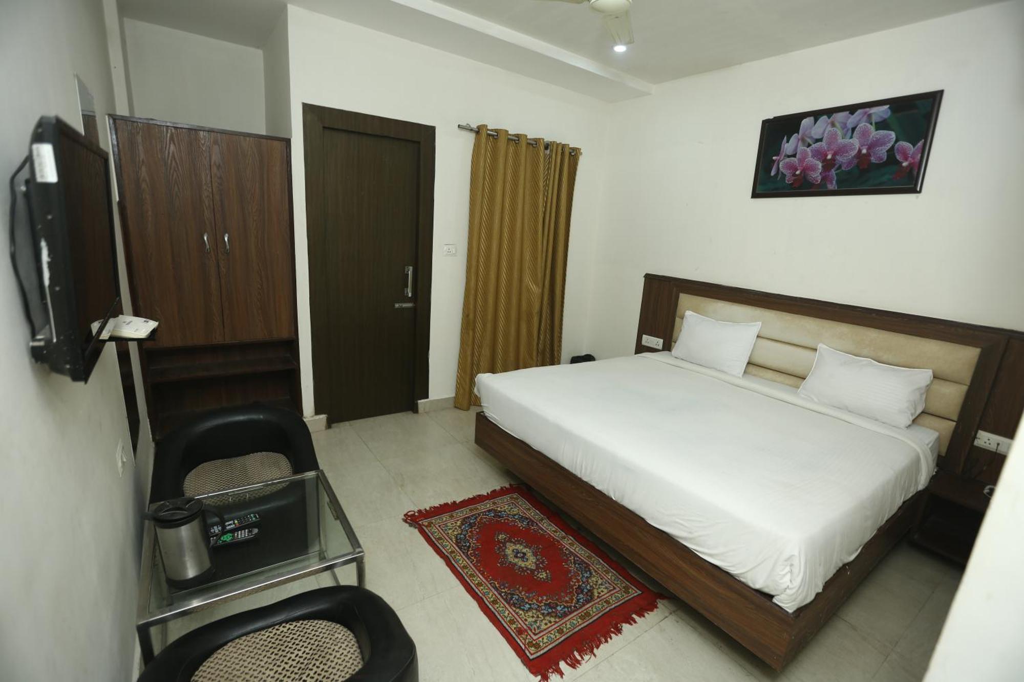 24 Hotel & Resort Agra  Kültér fotó