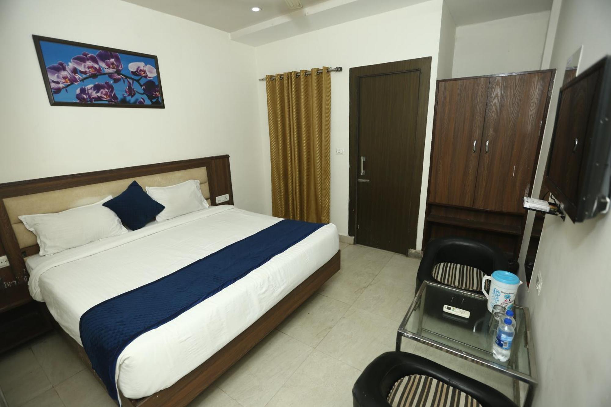 24 Hotel & Resort Agra  Kültér fotó