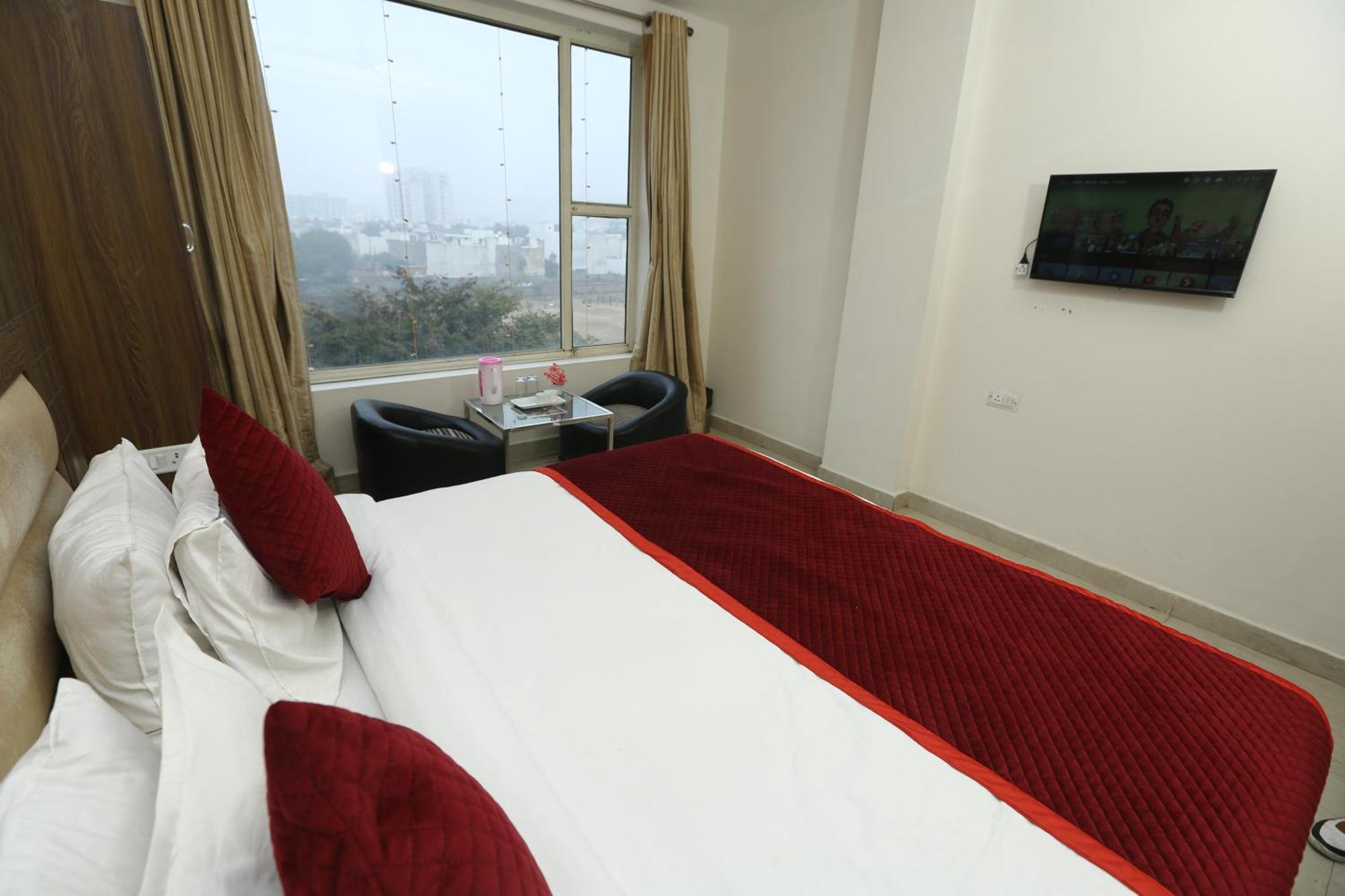 24 Hotel & Resort Agra  Kültér fotó